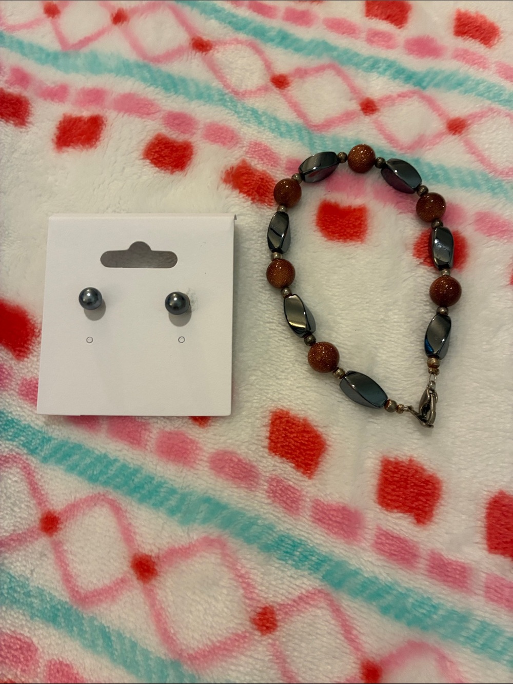 Hematite and Sparkle Rust Beaded  7” Bracelet W/Grey Pearl Studs